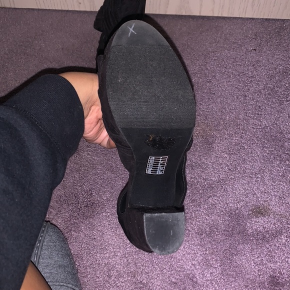 Black platform open toe heels - Picture 4 of 5